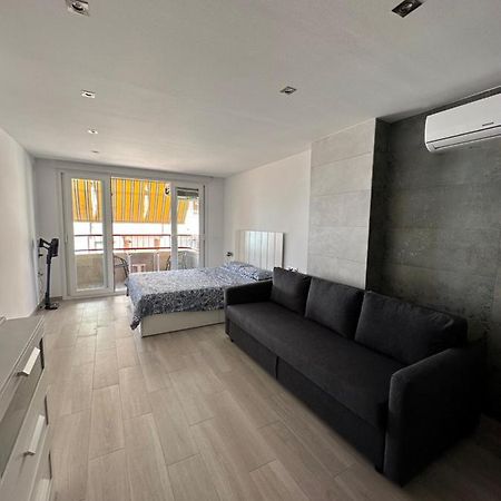 Studio Monserrate H Torrevieja Buitenkant foto