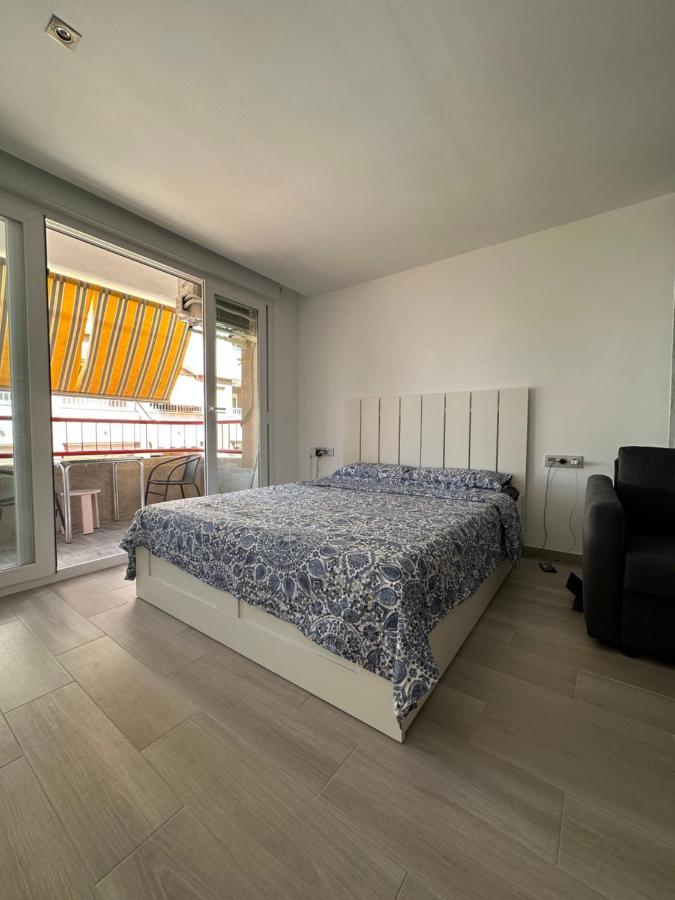 Studio Monserrate H Torrevieja Buitenkant foto